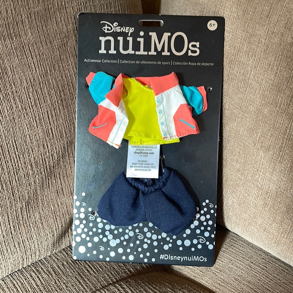 - Clothing nuiMOs outfit Activewear Collection
